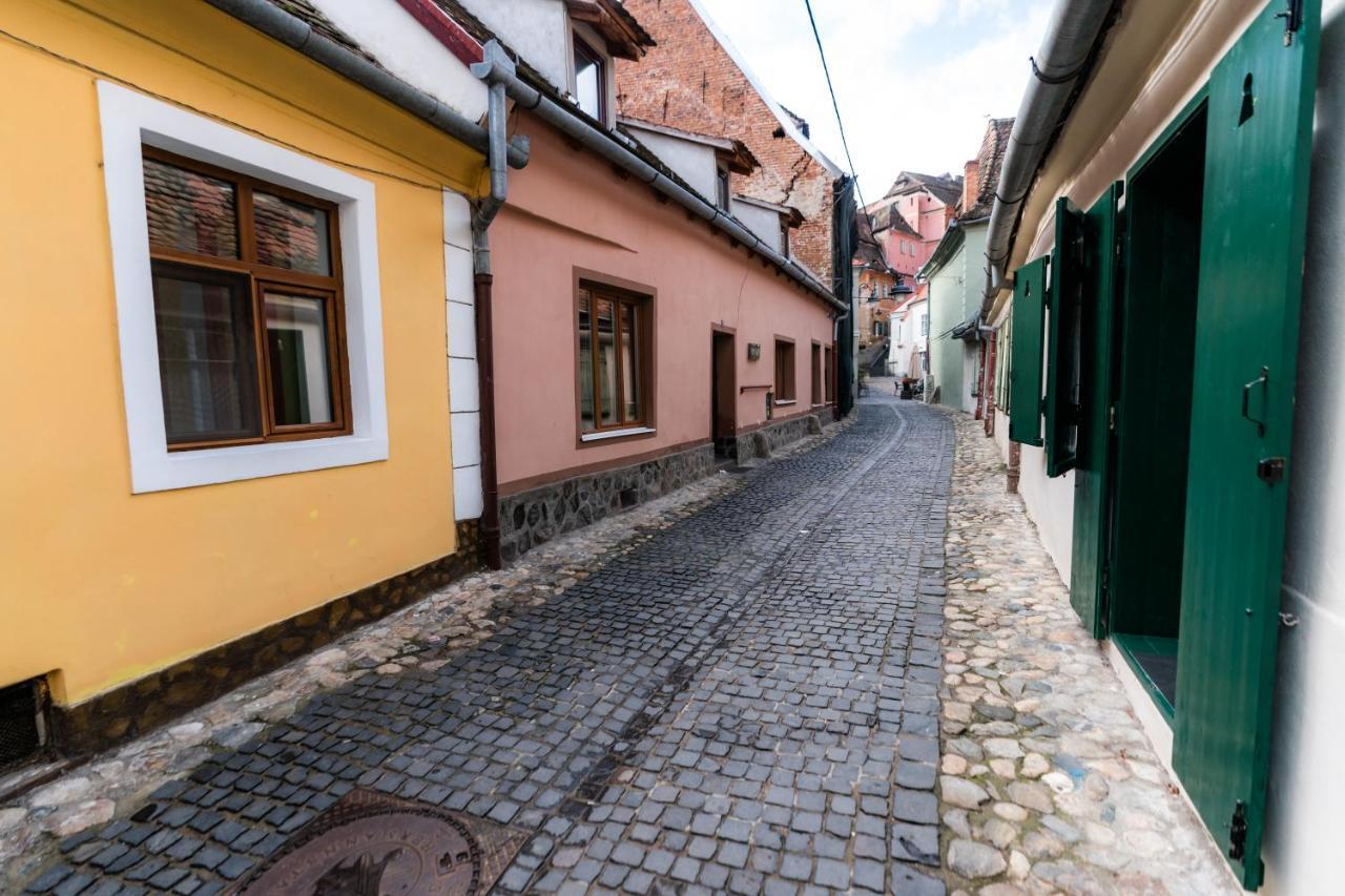 Charming Studio Ideal For Getaways Or Workations In Sibiu'S Medieval City Center Екстериор снимка